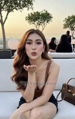 trans girl Megveliz 6776593