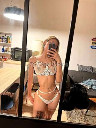 trans girl Miakhaliff 4251086 trans girl Miakhaliff 4251086