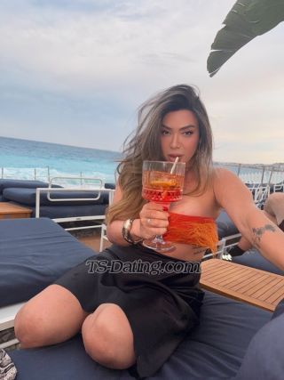 trans girl Maitee 6912922