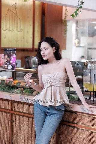 trans girl Mintty 0039359 trans girl Mintty 0039359