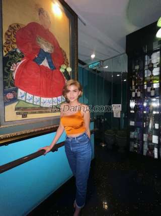 trans girl Mirza98 1095633 trans girl Mirza98 1095633