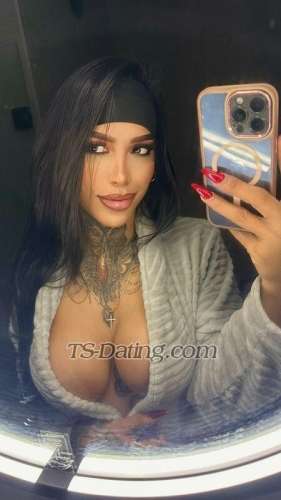 trans girl MissIssa 0177030 trans girl MissIssa 0177030