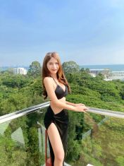 Miyami Chiang Mai Transex Hello, my name is Namkhing. I have a snake that measures
Video clip Video call 
