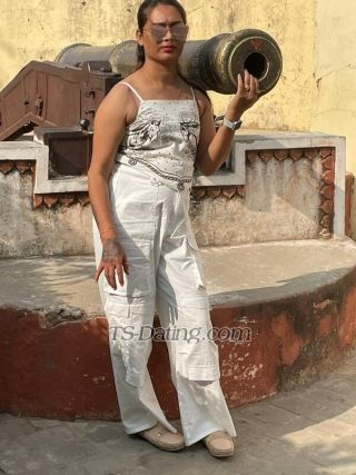 trans girl Modhumondal 4895460 trans girl Modhumondal 4895460