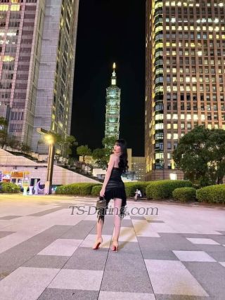 trans girl ModzaSoda 9669936