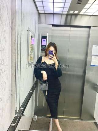 trans girl Momogeely 2234416 trans girl Momogeely 2234416