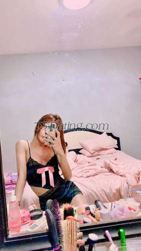 trans girl Momogeely 2234509 trans girl Momogeely 2234509