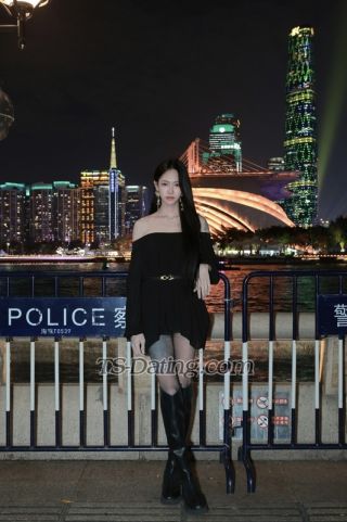 Shemale-Mookmuay1-3623280