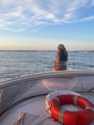 trans girl Myrellaketle 9881773