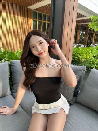 trans girl Nadeerra 8312200 trans girl Nadeerra 8312200