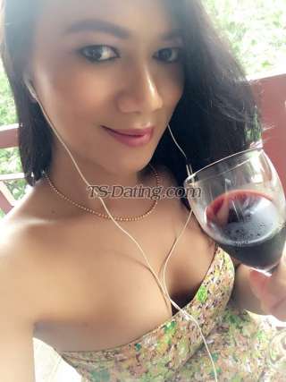 trans girl Nadeya 0340106