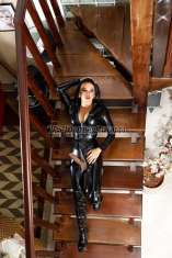 NaomiKandrah3 Brussels Transex Hallo, mein Liebling, mein Name ist Naomi K. Ich bin eine heiße und talentierte Brasilianerin. 23 cm groß und füllig. Sie ist ein Mädchen mit weiblichem Temperament, wild und hungrig im Bett. Ich streiche gerne mit meiner Zunge über ihren Körper und lecke leidenschaftlich gern den Männerarsch. Ich mag heiße und intensive Küsse. Süß und freundlich, super kommunikativ und lustig. Ich kann ihre Besitzerin sein und dir mein verborgenes Gesicht zeigen. Wenn du es vorziehst, kann ich dir auch die Kraft eines brasilianischen Arsches zeigen ... es hängt alles von deiner Fantasie ab. zu Hause ist es möglich, vor und nach der Beratung zu duschen, Hygiene und Pünktlichkeit sind meine Stärken. Immer bereit. Wenn Sie mein Honorar nicht bezahlen können, lassen Sie es bitte bleiben. Ich beantworte keine privaten Anrufe. Fetische und Sonderwünsche können vereinbart werden.