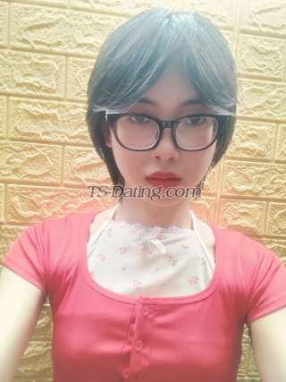 trans girl NaomiVy 5990083