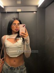 NaraShemale Tirana Transex La parfaite Ts-girl est hors compétition. Sensuelle, alléchante et juteuse - c'est ce que les hommes me disent généralement après. Caractère explosif, sourire séduisant ! Je suis une fille avec qui tu veux passer une agréable soirée. Pour les messieurs fortunés, beaucoup de choses sont possibles. Car vos soins et votre attention seront réciproques. Toutes les photos sont à moi. Je réponds moi-même au téléphone. La réunion est strictement en tête-à-tête. Le service est complet : je suis TOP & BOTTOM (pénis 19'cm)