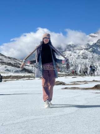 trans girl Nashasingh 5691989