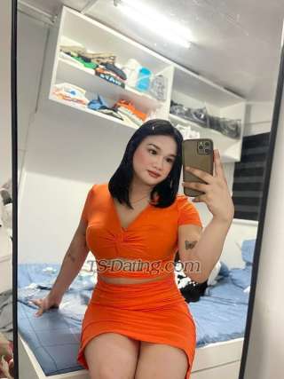 trans girl NaughtyHana 2121637