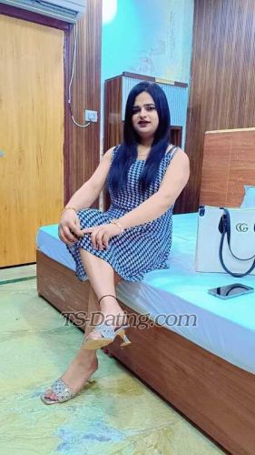 trans girl Nayra21 6447340