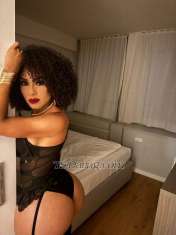 New Nikol XL Zagreb Transex Hallo, ich bin Nikol.Kolumbianer, neu angekommen, ganz neu, bereit, Sie in all Ihren Fantasien zu befriedigen. vielseitiges Milchkännchen. Superheißer 20 cm dicker Schwanz, damit du ein unvergessliches Erlebnis erleben kannst. Ich mag Partys, auf denen ich sehen kann, wie beide abspritzen, wo immer du willst, und zwar so, dass es 100 % echt ist, wie auf den Fotos