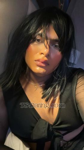 trans girl NiaSharma 1208300
