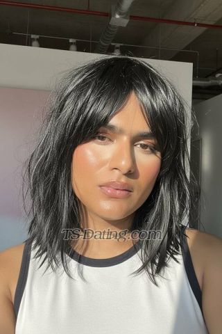 trans girl NiaSharma 1208306
