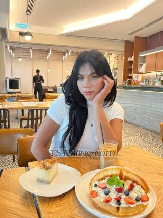 trans girl Nikasohahott 8830740