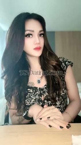 trans girl Nikitalatief2 2100463