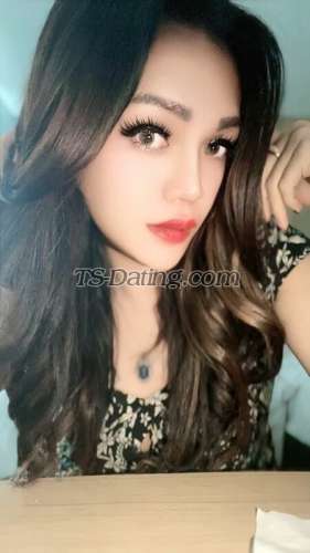 trans girl Nikitalatief2 2100516