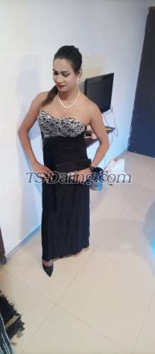 trans girl Nikkiarora 2874618