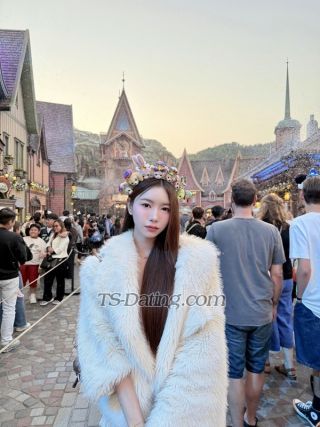 trans girl Nonghunny 8194337