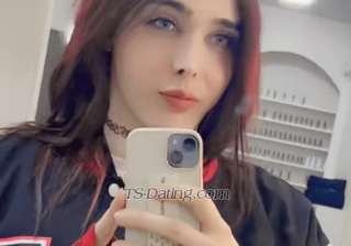 trans girl Nour431 8632137