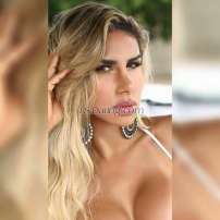 nina rich Roma Transex “Liberte-se da falsa decência e desmaiar em meus braços Me envolva em seus abraços e eu serei seu escravo fiel Saciarei sua sede de amor e eu darei asas às suas fantasias sexuais alucinantes No crepúsculo deste palco sagrado, Aquecerei sua alma com o calor dos meus beijos. Banharei seu corpo com a paixão da saliva enquanto dedos indecentes, guiado por mãos profanas, vai encontrar seu sexo fazendo você explodir de tesão No ínterim dessas ilusões bocas famintas por prazeres carnais navegará em nossos corpos Rumo ao cais primitivo dos nossos desejos Na pressa da nossa loucura trocaremos carinhos, lambidas, mordidas, abraços, beijos e carícias até desmaiarmos em mais uma noite alucinante de amor.” Por Nina rica