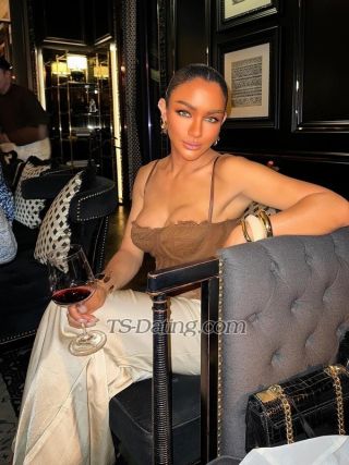 trans girl Pailin 0951519