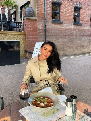 trans girl Pailin 0951552