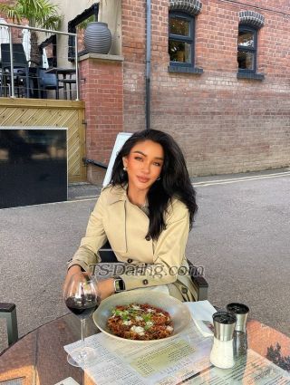 trans girl Pailin 0951567