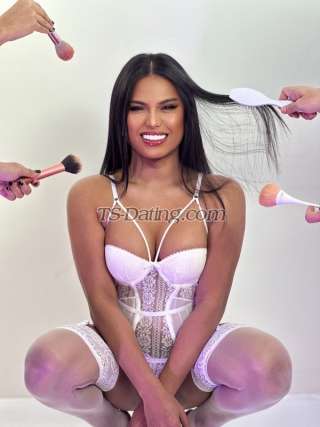 trans girl PaulinaEvans 5501670 trans girl PaulinaEvans 5501670