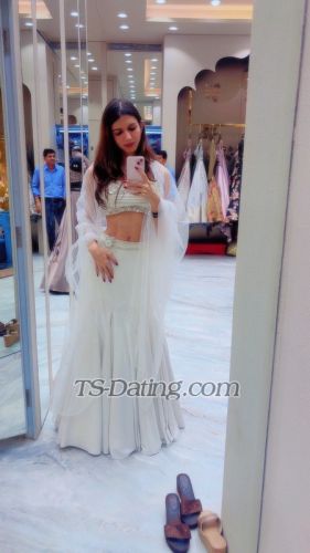 trans girl PiyaTanwani 0787987