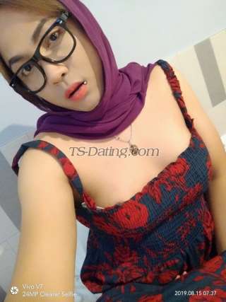 trans girl QueHuLaura 5963346 trans girl QueHuLaura 5963346