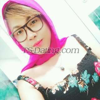 trans girl QueHuLaura 7275228 trans girl QueHuLaura 7275228