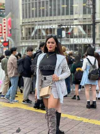 trans girl QueenAya 6159105