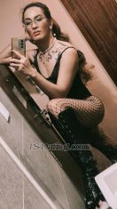 Queen Dresser Wanchai Transex