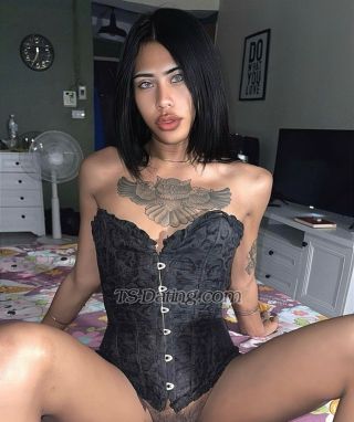 trans girl QueenMafia 0196793