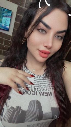 trans girl QueenNaya 2281048