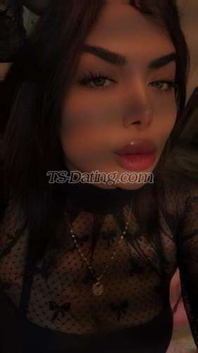 trans girl QueenNaya 4056168