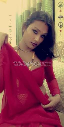 trans girl QueenSarah 1902051 trans girl QueenSarah 1902051