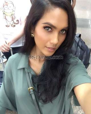 trans girl Quratu 1169840 trans girl Quratu 1169840