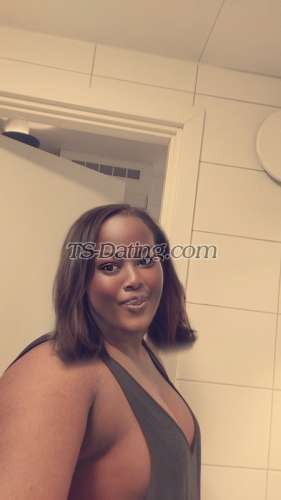 trans girl RayannaLove 6046230 trans girl RayannaLove 6046230