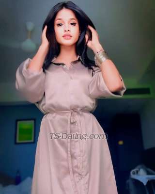 trans girl RealAnaira 1840232 trans girl RealAnaira 1840232