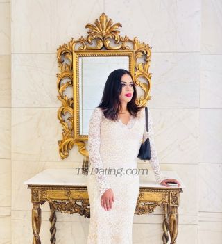 trans girl RealCayenat 6204039