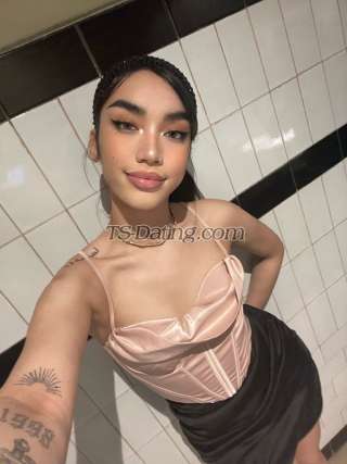 trans girl RenzPitt17 8923358