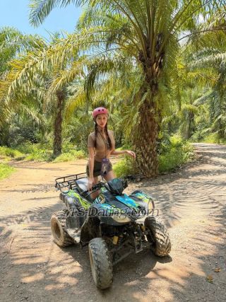 trans girl Reyaya 7117625